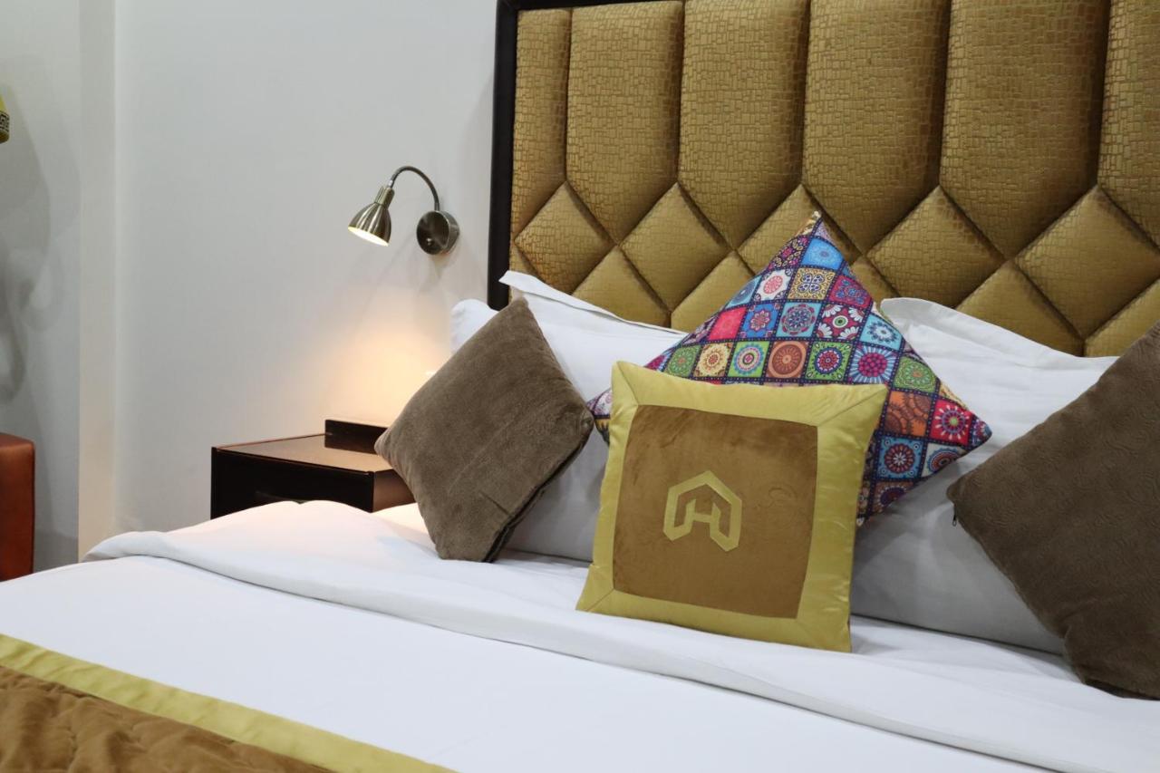 Hayyat Luxury Hotel Suites Lahore Eksteriør billede