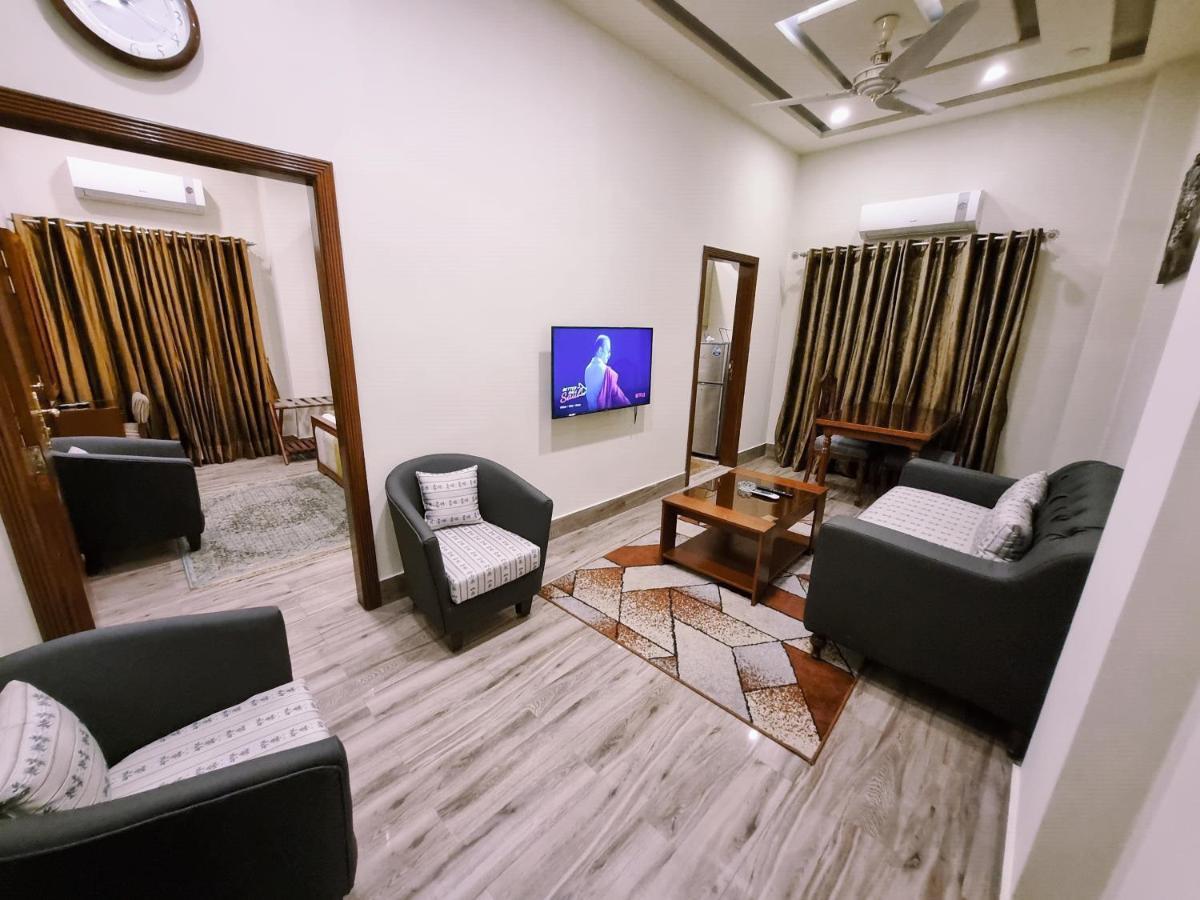 Hayyat Luxury Hotel Suites Lahore Eksteriør billede