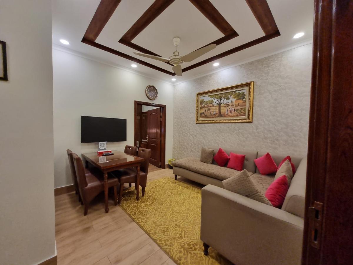 Hayyat Luxury Hotel Suites Lahore Eksteriør billede